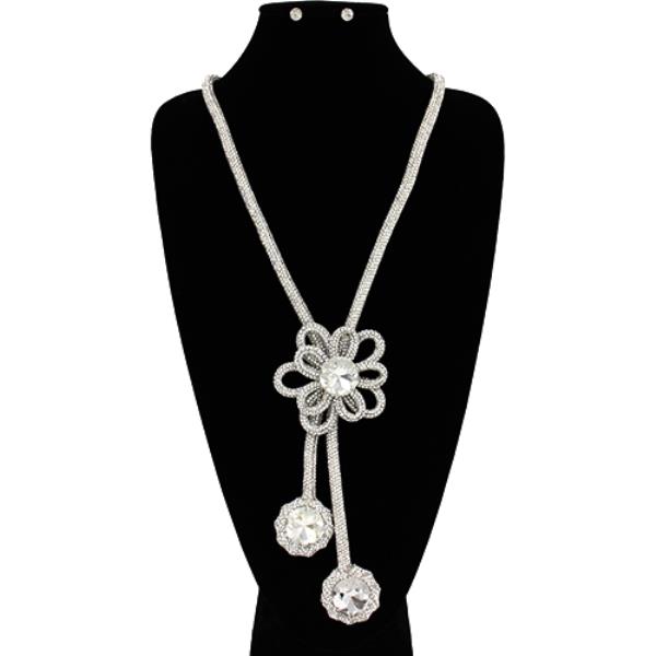 CHUNKY FLOWER RHINESTONE NECKLACE