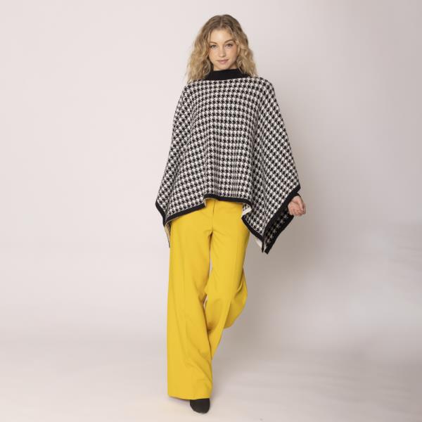 HOUNDSTOOTH KNIT PONCHO