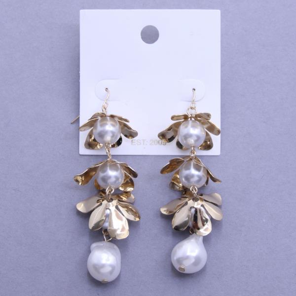 PEARL BEAD FLOWER DANGLE EARRING