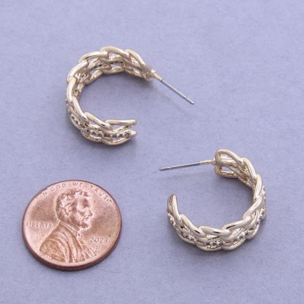 CHAIN LINK METAL OPEN HOOP EARRING