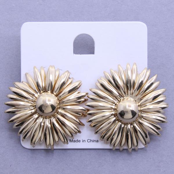 FLOWER METAL EARRING