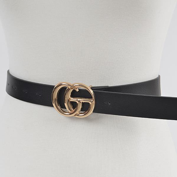 METAL BUCKLE FAUX LEATHER BELT.