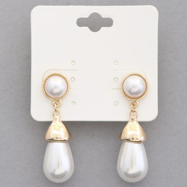 PEARL TEARDROP DANGLE EARRING