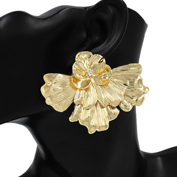 METAL FLOWER POST EARRING