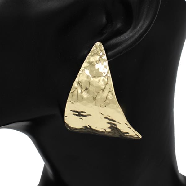 WIDE METAL TRIANGLE EARRING