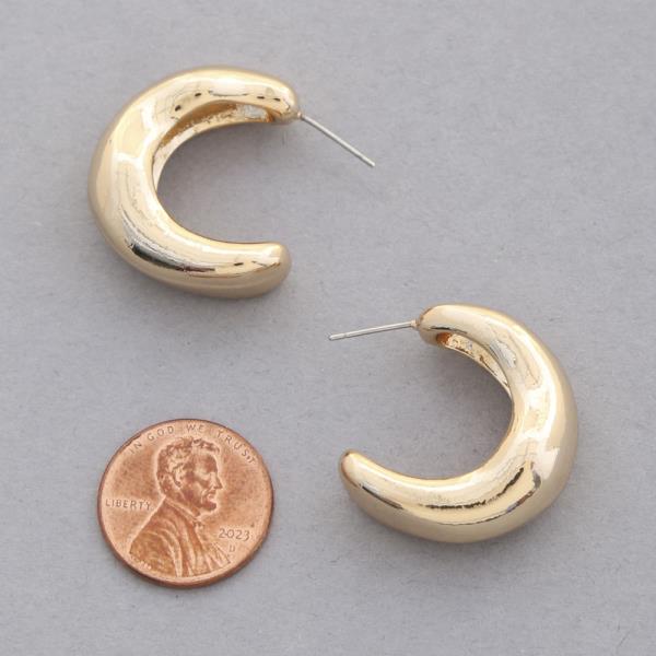 OPEN CIRCLE METAL EARRING