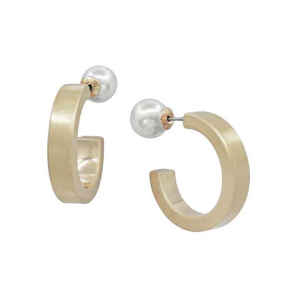 FLAT METAL HOOP PEARL BACK ACCENT EARRING