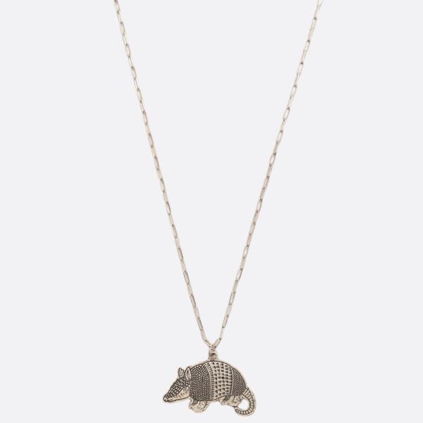 ARMADILLO METAL PENDANT NECKLACE