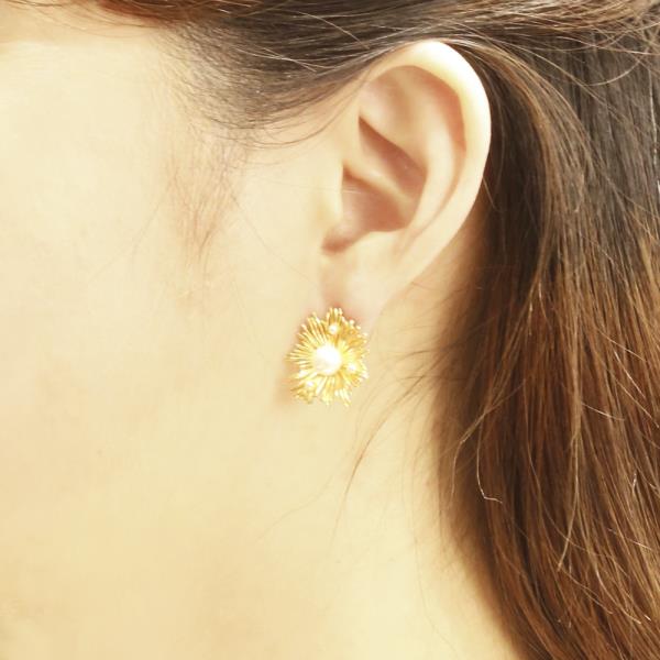 14K GOLD/ GOLD DIPPED DROP PEARL HUGGIE EARRING