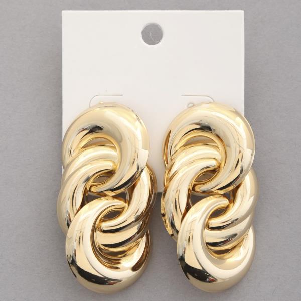 TRIPLE HOOP LINK METAL EARRING