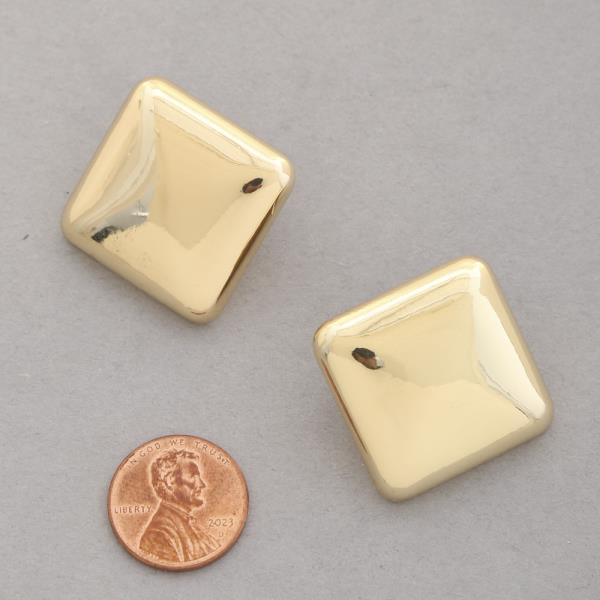 SQUARE METAL EARRING