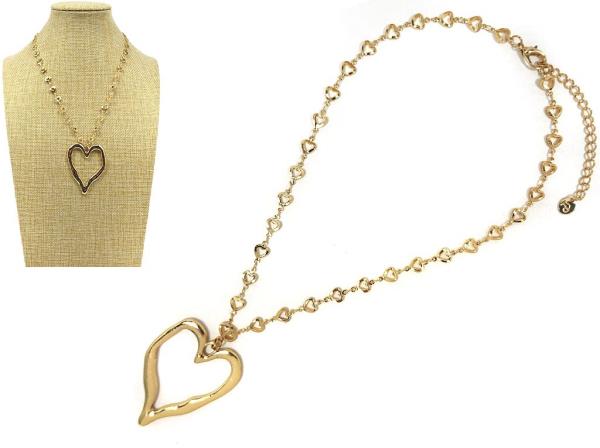 HEART PENDANT METAL NECKLACE