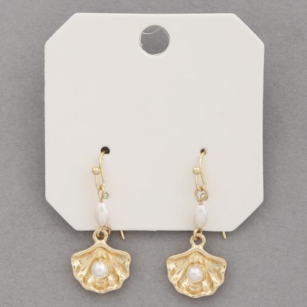 OYSTER PEARL DANGLE EARRING