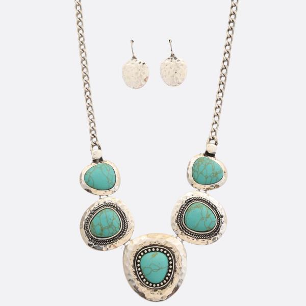 WESTERN STYLE TURQUOISE BEAD METAL DISC LINK NECKLACE