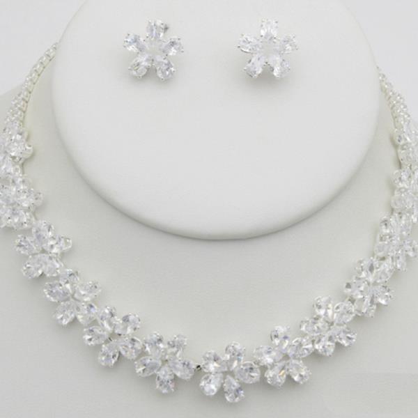 FLOWER RHINESTONE NECKLACE EARRING SET