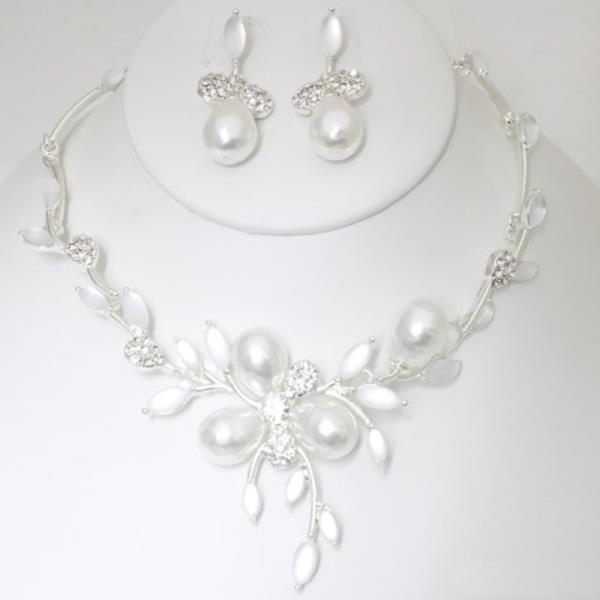 PEARL RHINESTONE NECKLACE EARRING SET