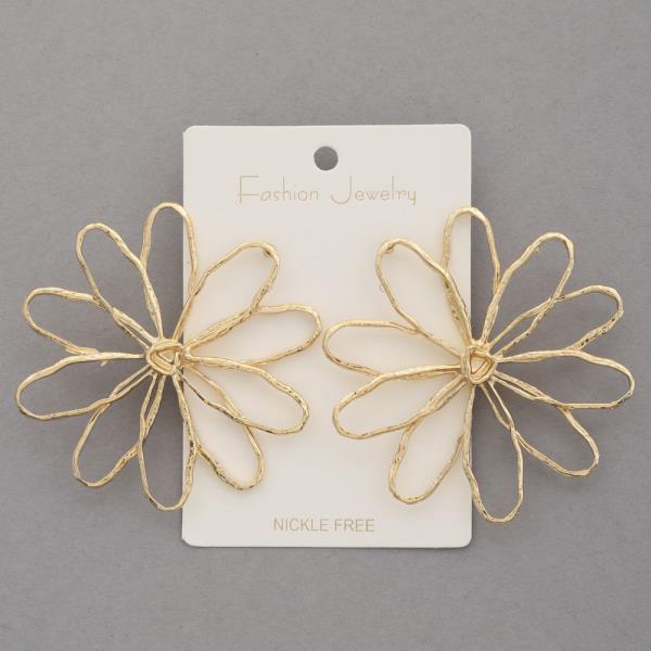 WIRE FLOWER METAL EARRING