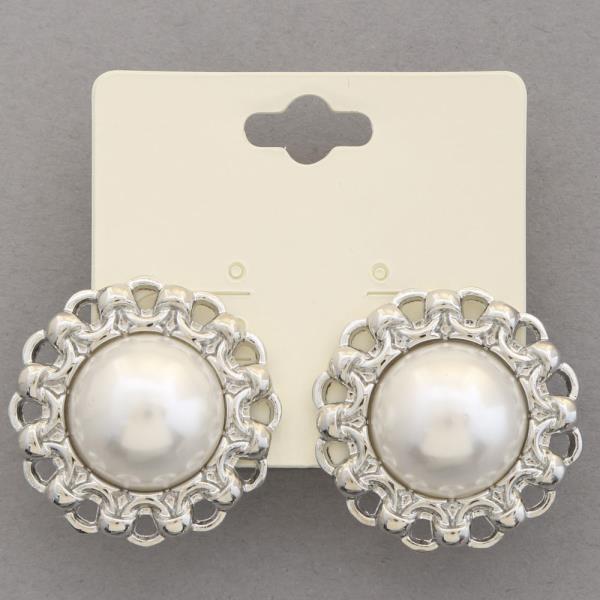 ROUND PEARL BEAD CIRCLE METAL EARRING