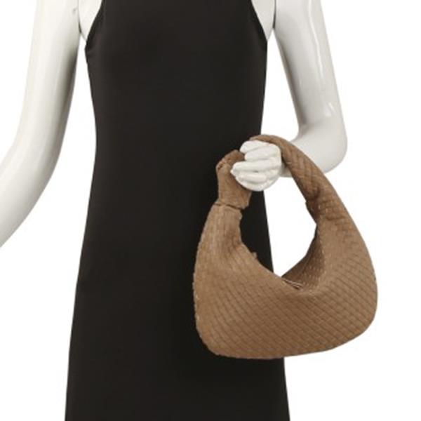 WOVEN KNOTTED HOBO BAG