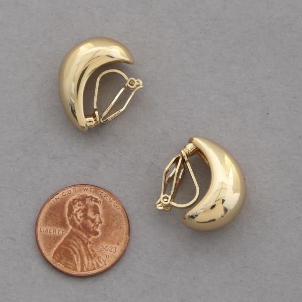 OVAL METAL CLIP ON EARRING