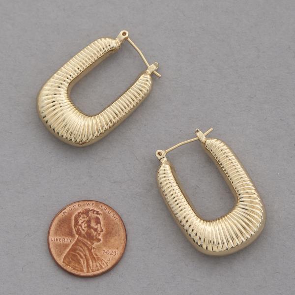 U SHAPE METAL GOLD DIPPED EARRING