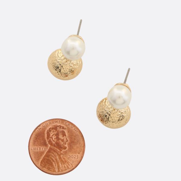 PEARL ROUND METAL EARRING