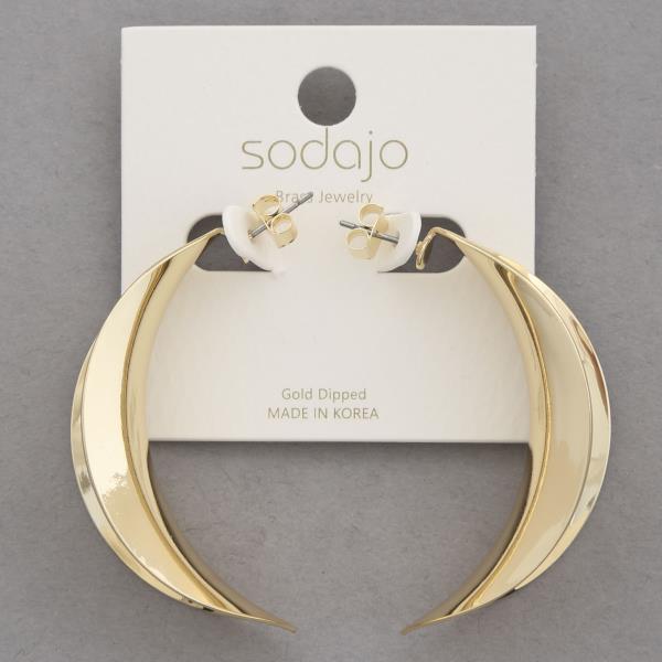 SODAJO CURVE BAR METAL GOLD DIPPED EARRING