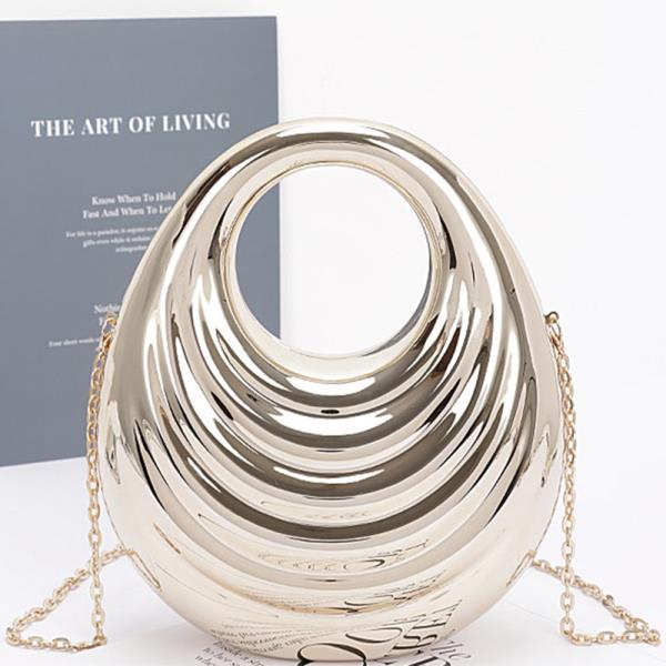 METALLIC ACRYLIC GLIDED CHAIN CLUTCH BAG