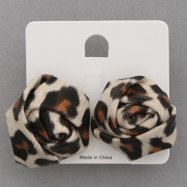 ANIMAL PRINT FLOWER SHAPE EARRING