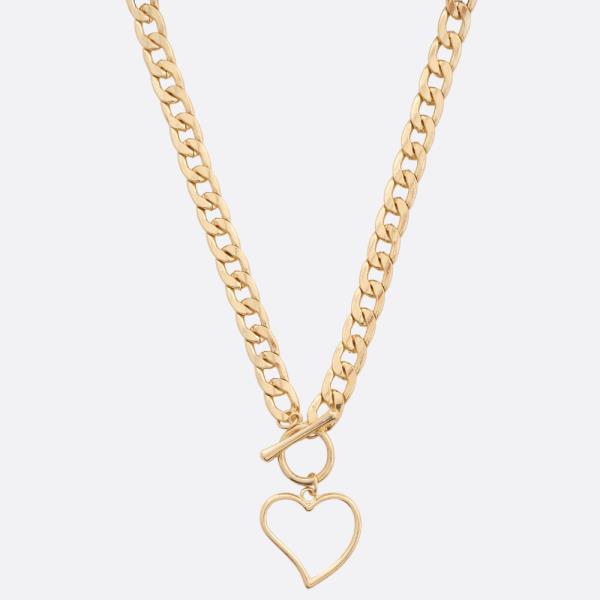 HEART TOGGLE CLAPS CURB LINK METAL NECKLACE