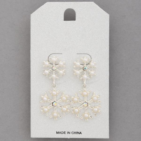 SNOWFLAKES PEARL BEAD DANGLE EARRING