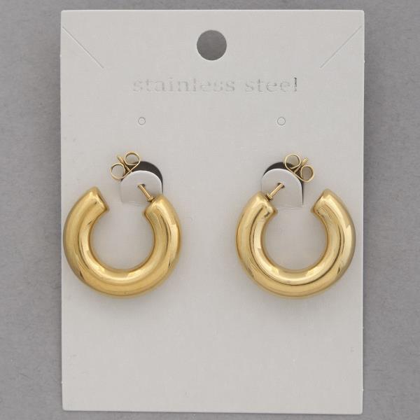 OPEN HOOP STAINLESS STEEL EARRING