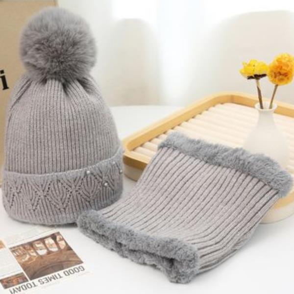 FAUX FUR RIBBED BEANIE AND SCARF SET (12 UNITS)