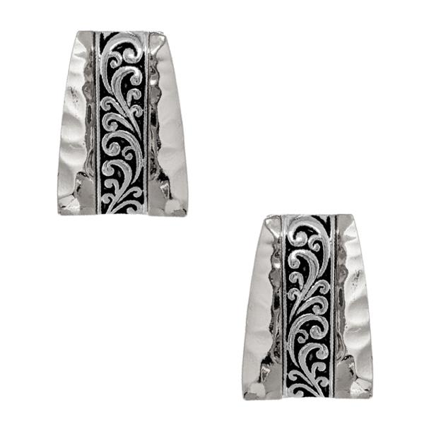 FILIGREE PATTERN METAL CLIP ON EARRING