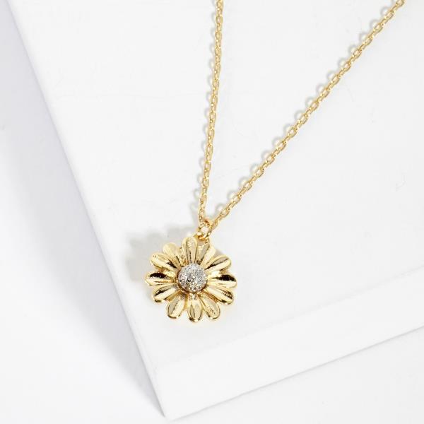 18K GOLD RHODIUM DAISY NECKLACE