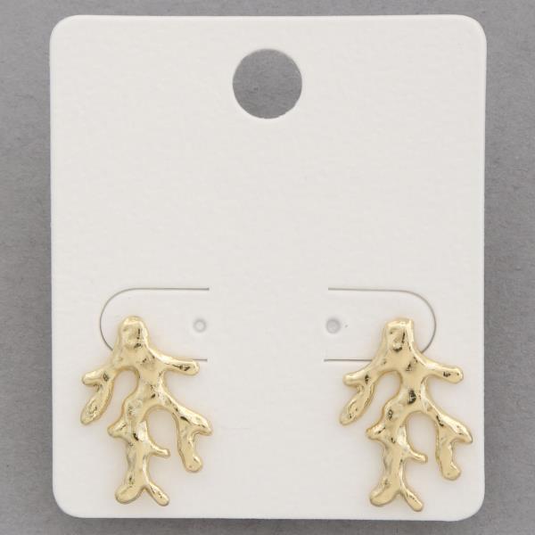 CORAL METAL EARRING