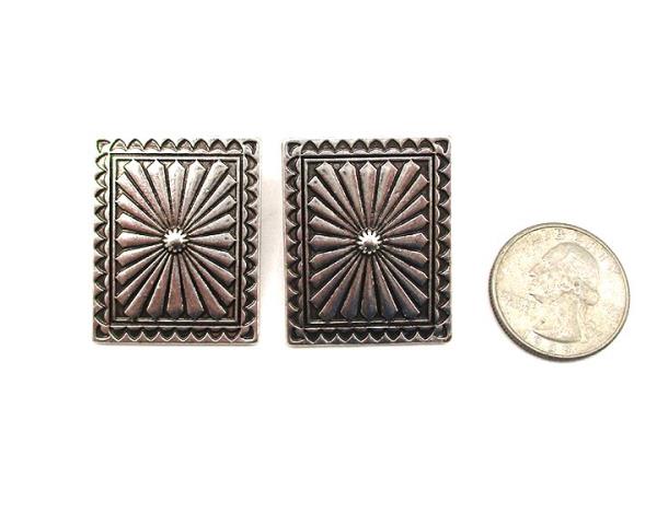 WESTERN STYLE RECTANGLE POST EARRING