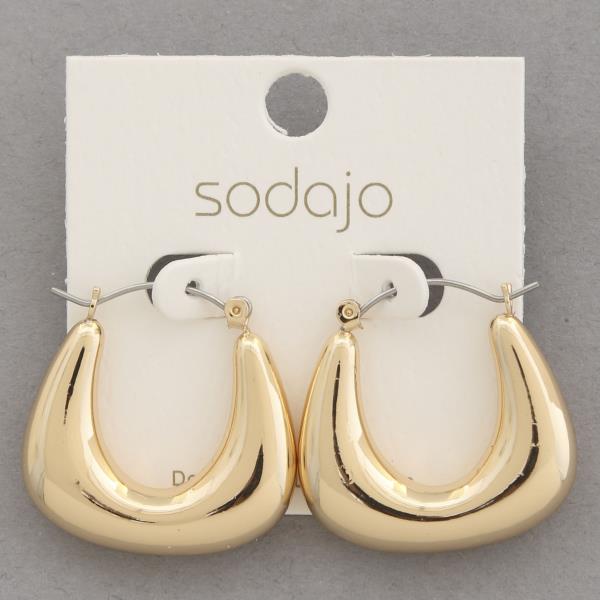 SODAJO SQUARE SHAPE METAL EARRING