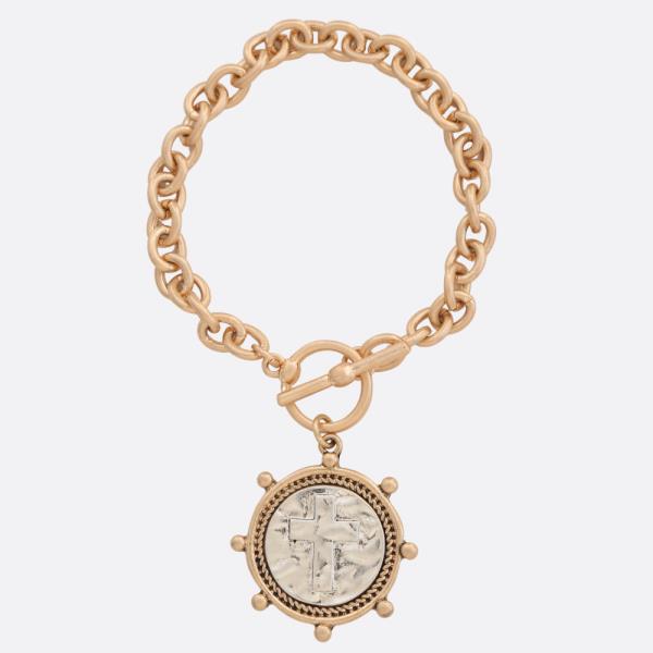 CROSS MEDALLION TOGGLE CLASP METAL BRACELET