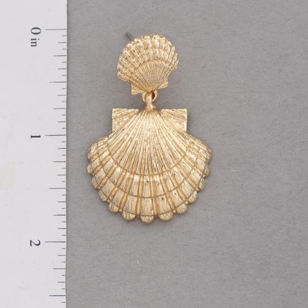 DOUBLE SEASHELL METAL DANGLE EARRING