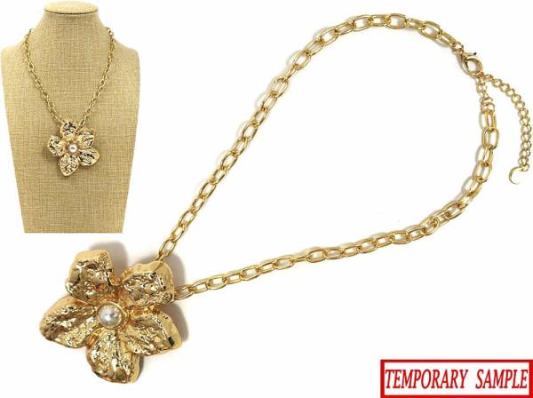 METAL CHAIN W FLOWER PENDANT NECKLACE