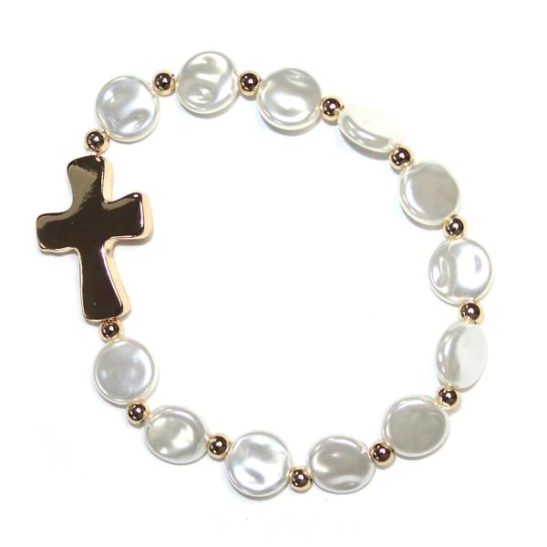 METAL CROSS PEARL STRETCH BRACELET