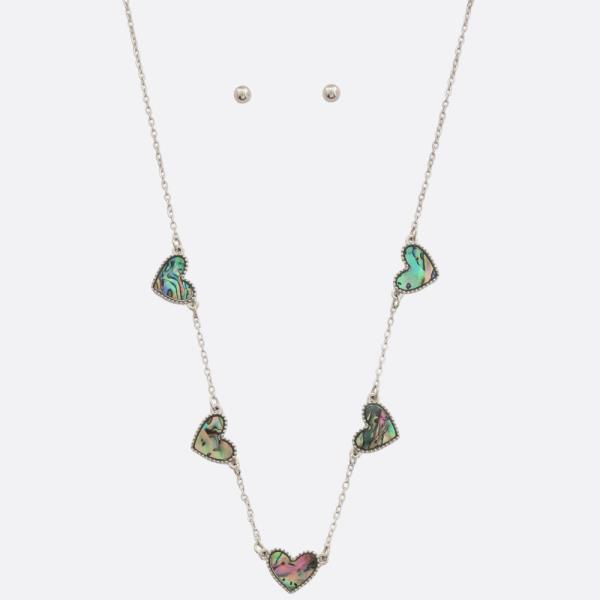 HEART STATION NECKLACE