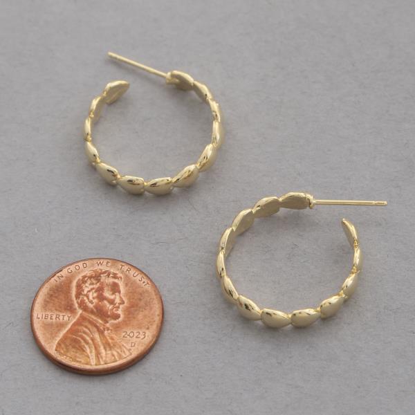 SODAJO SCALLOPED EDGE GOLD DIPPED HOOP EARRING