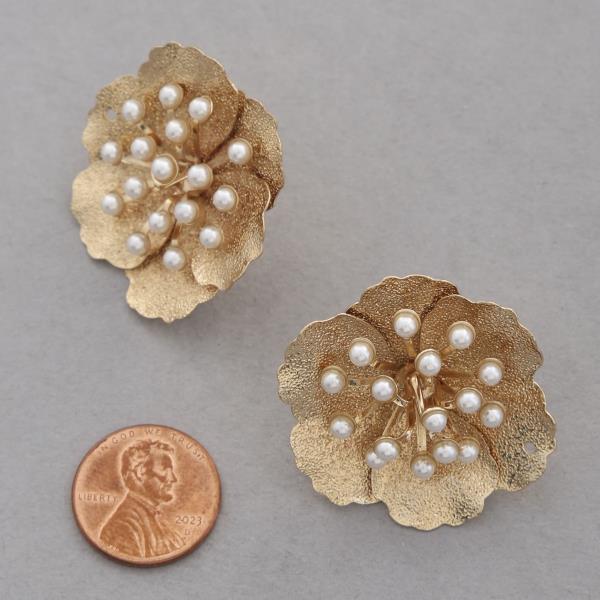 FLOWER PEARL BEAD METAL EARRING