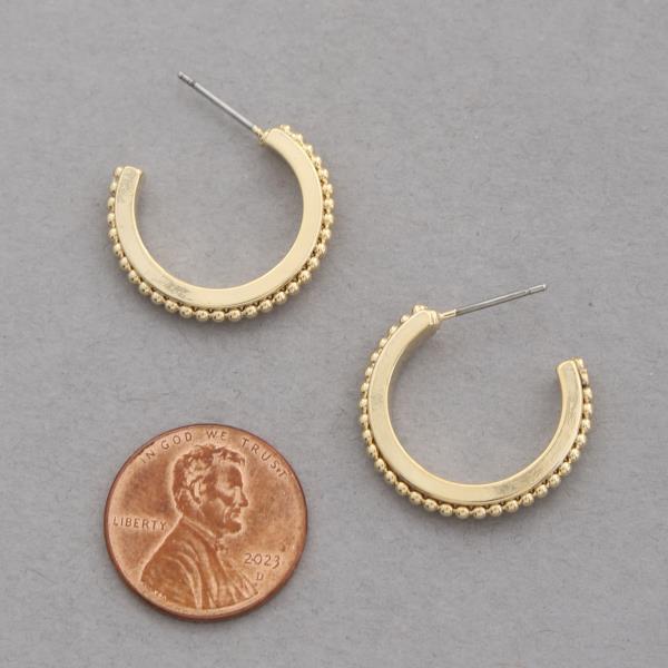 SODAJO BALL BEAD EDGE OPEN HOOP EARRING