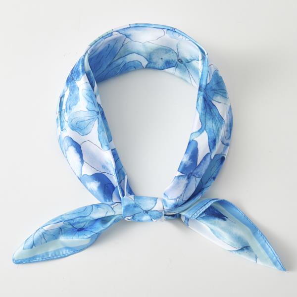 FLORAL PRINT SILKY BANDANA NECK SCARF