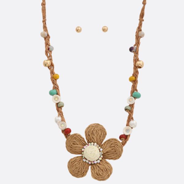 TWINE FLOWER PENDANT BEADED NECKLACE