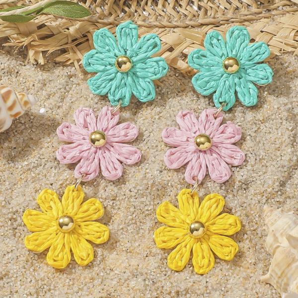 TWINE RAFFIA TRIPLE FLOWER DANGLE EARRING