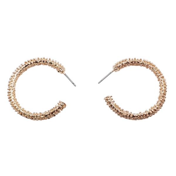 TEXTURED OPEN HOOP EARRING